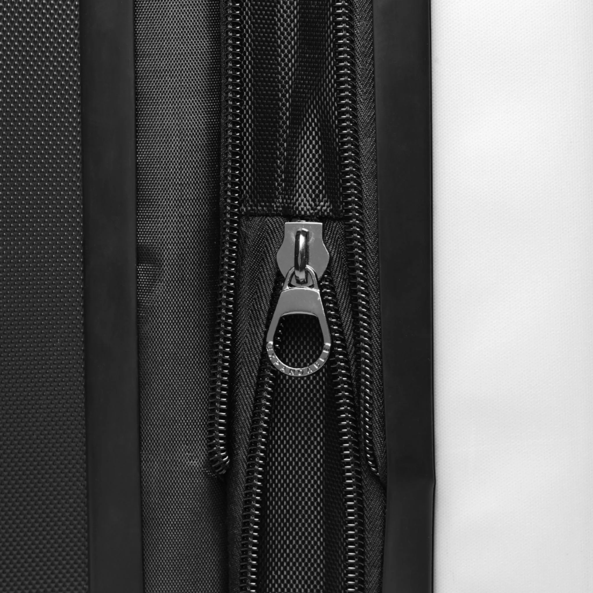 Ascension Voyager Luxe Suitcase (PEACE B)