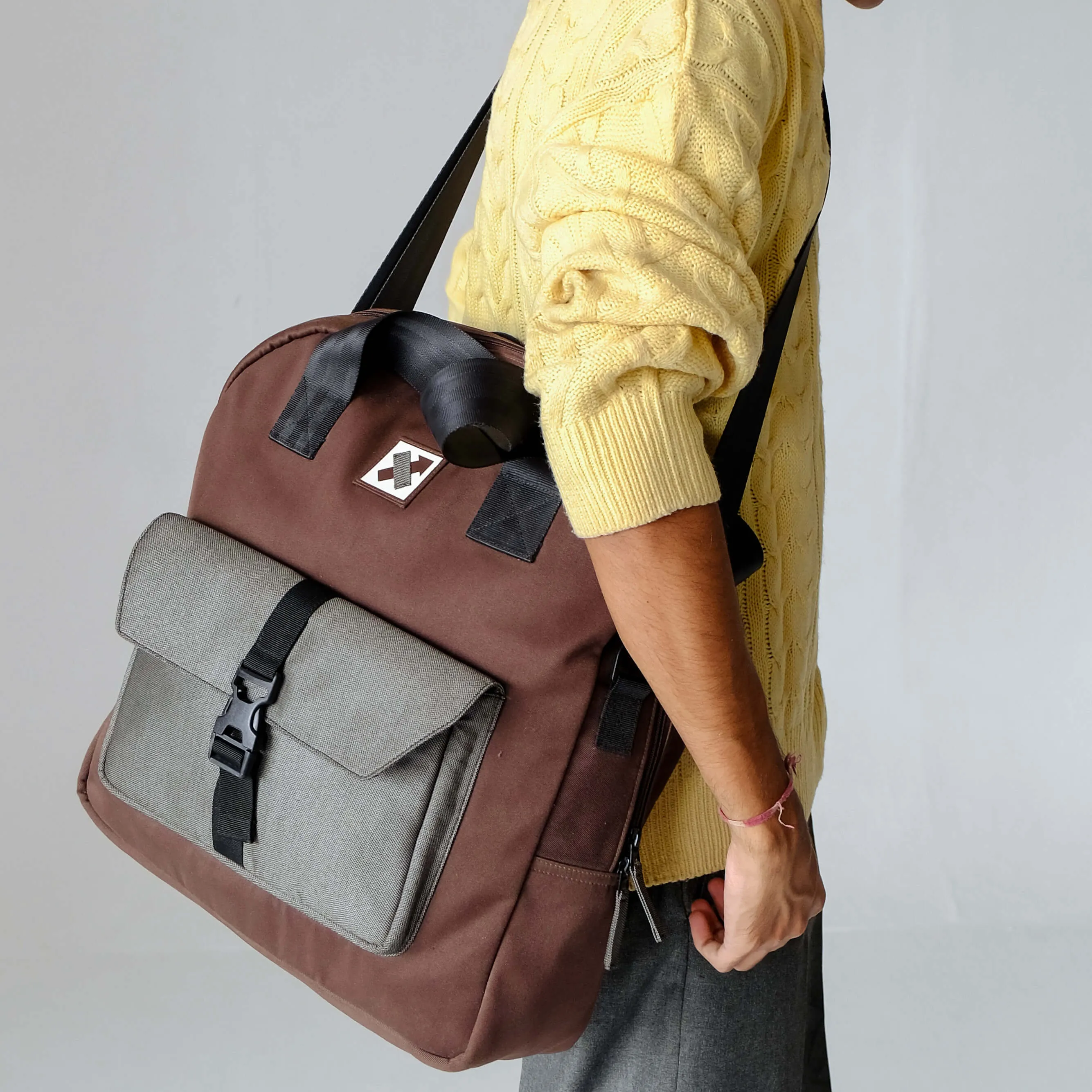 BUCKLE UP 104.3 BOSTON WEEKENDER BAG