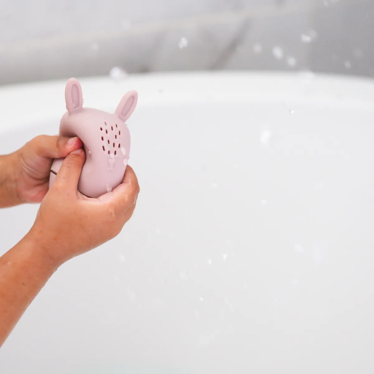 BUG   BEAN Bath Buddies Silicone Water Toys