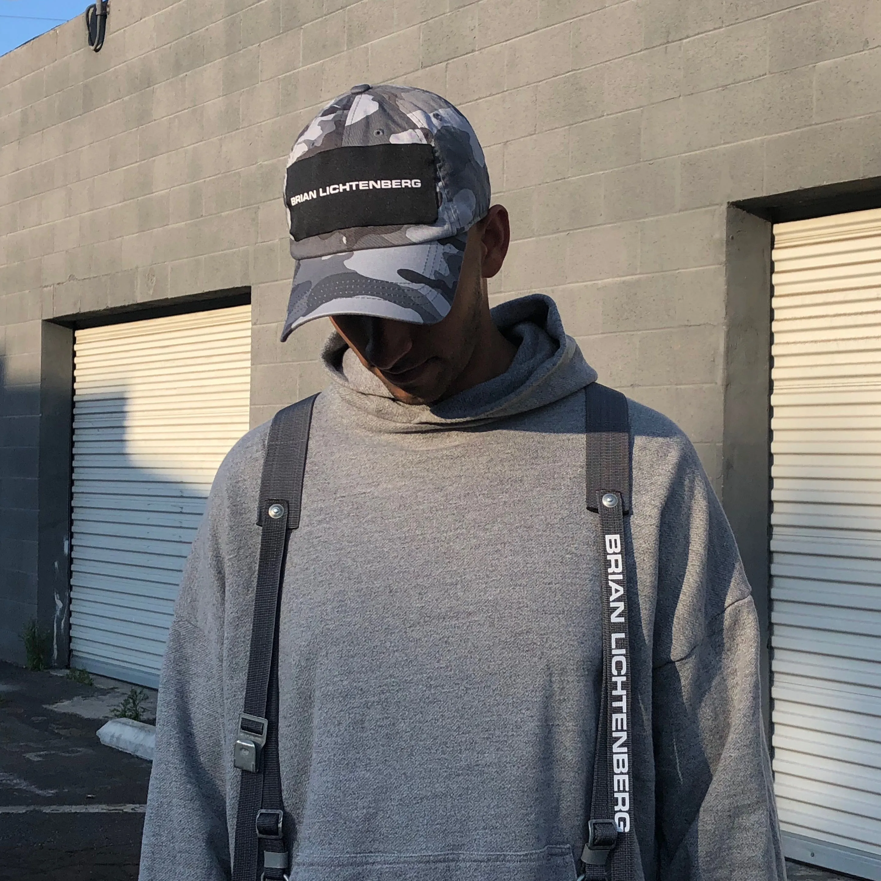CAMO LOGO LABEL HAT