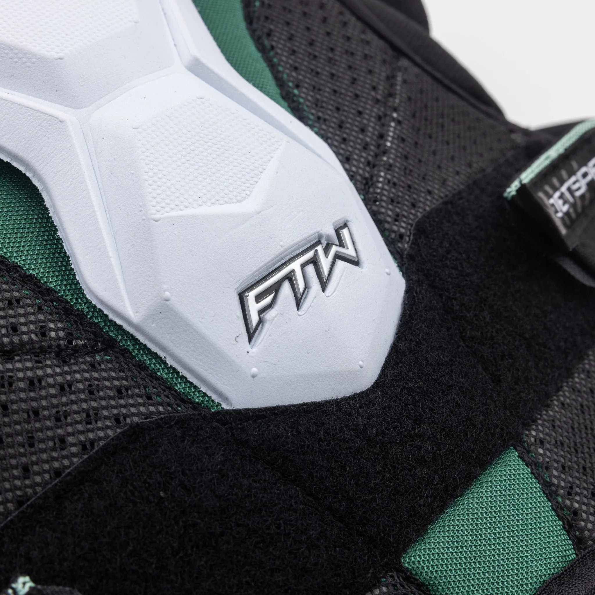 CCM Jetspeed FTW Junior Hockey Shoulder Pads - 2024