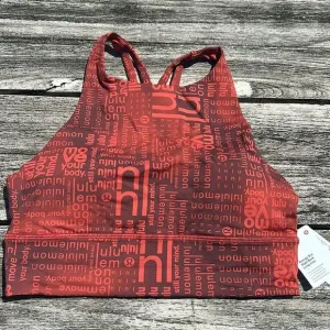 Lululemon Energy High-Neck Longline Bra Medium logo size 8 NWT sports bra Red Bl