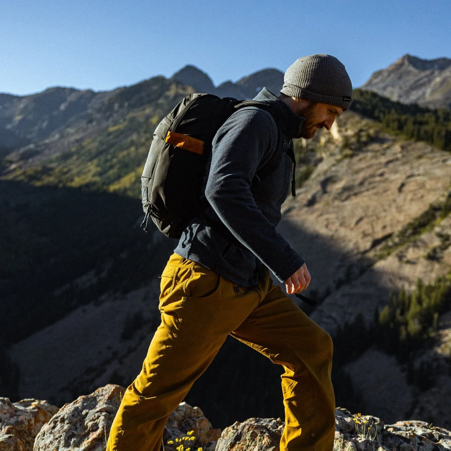 Mountain Panel Loader 22L