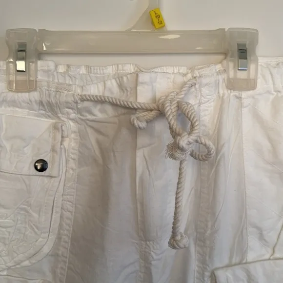 NWOT Free People White Cargo Shorts Size S