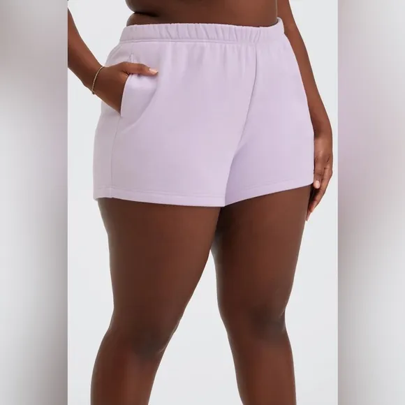 NWT Fabletics Go-To Slim Sweatshort