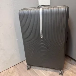 Samsonite Hi-Fi Spinner 75/28 EXP Luggage