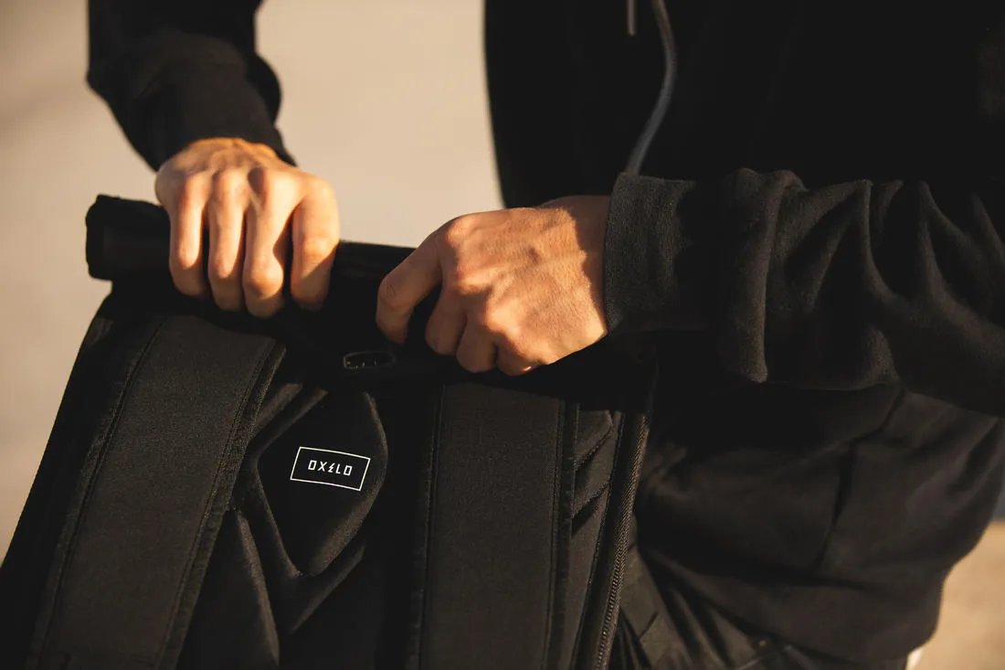 Skateboarding Backpack BG500 Rolltop 25L - Black
