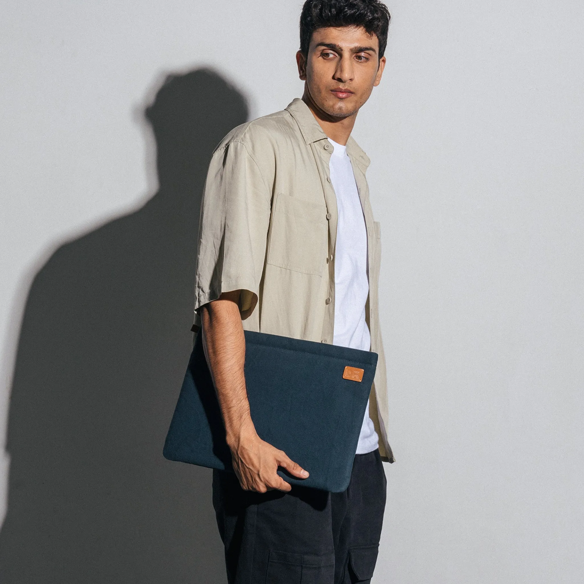 Skipper Laptop Sleeve for MacBook Air/Pro, 33.02cm (13"), Midnight Blue