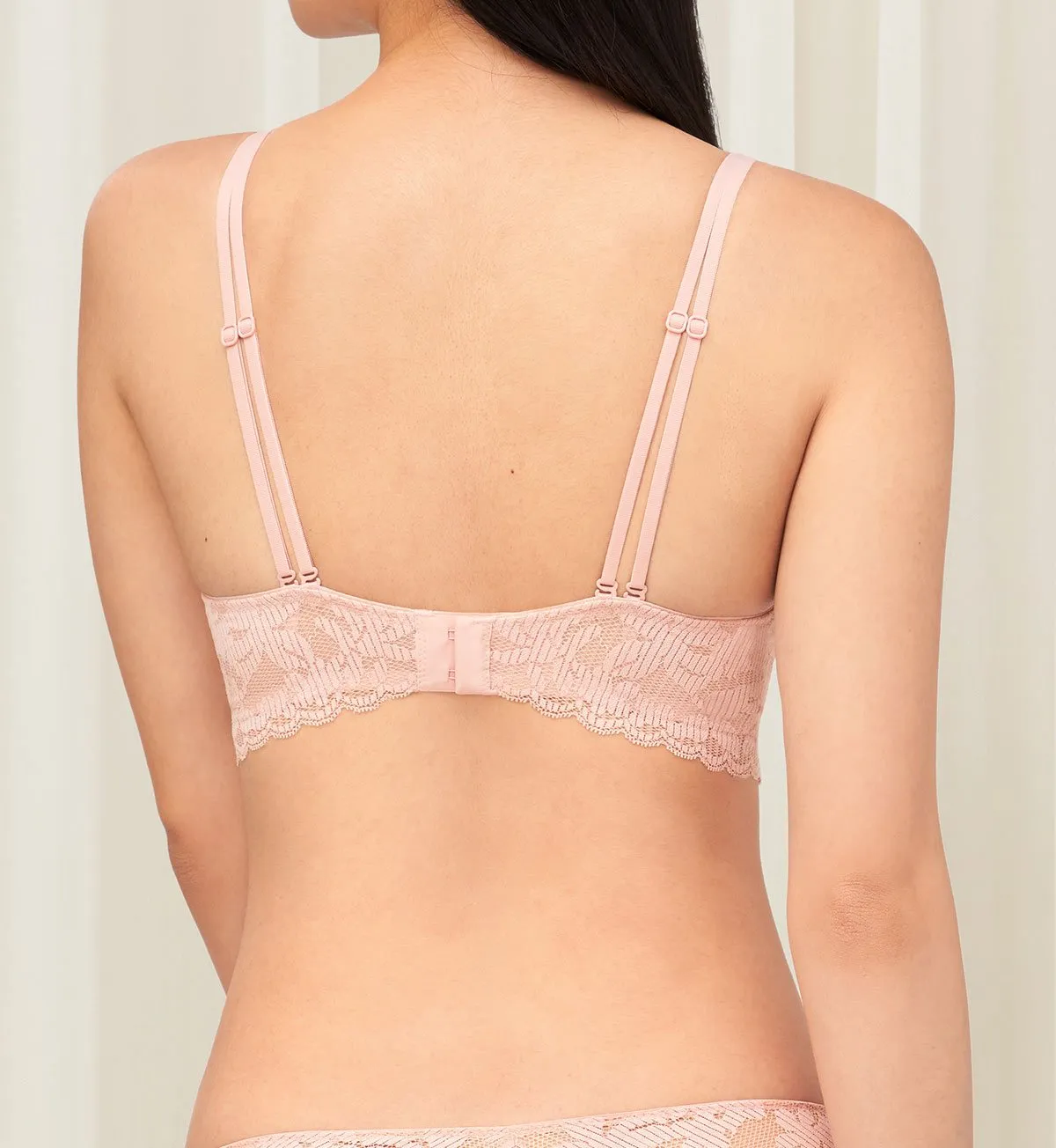 STYLE BLESSED NON-WIRED BRALETTE