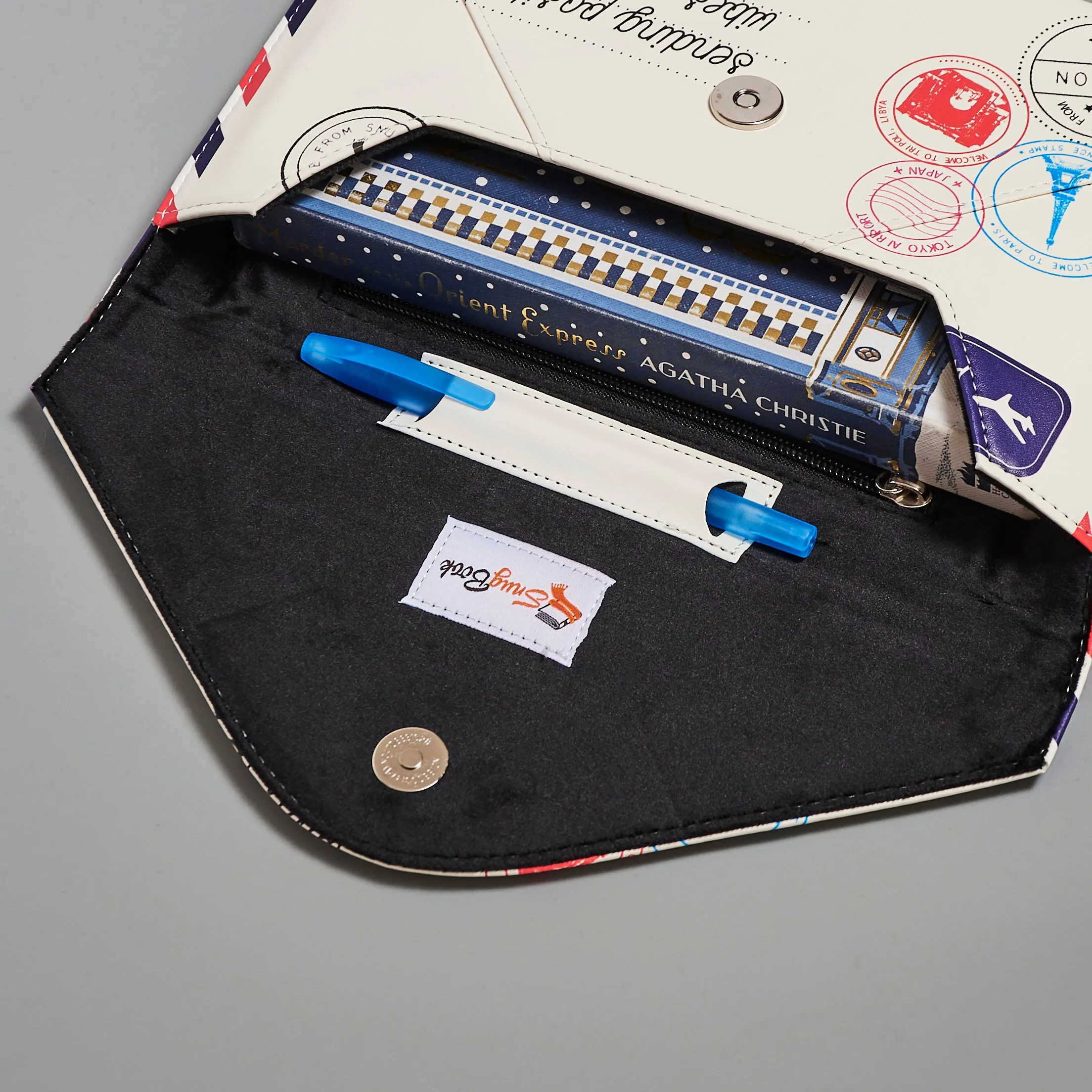 The Traveler - Stain-Resistant Book Envelope E-reader Protection Snugbook