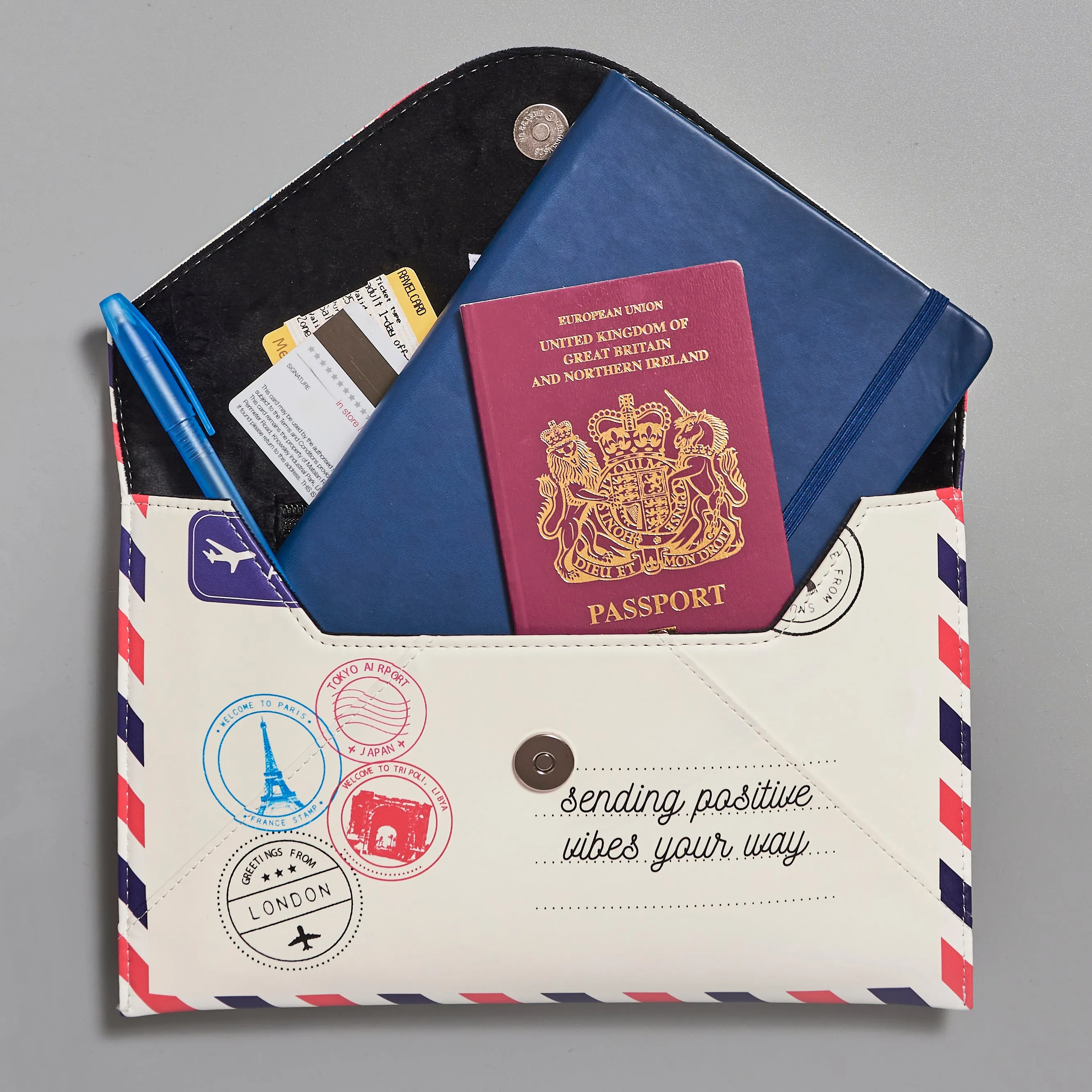 The Traveler - Stain-Resistant Book Envelope E-reader Protection Snugbook