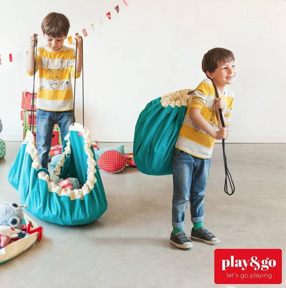 toy bag and playmat