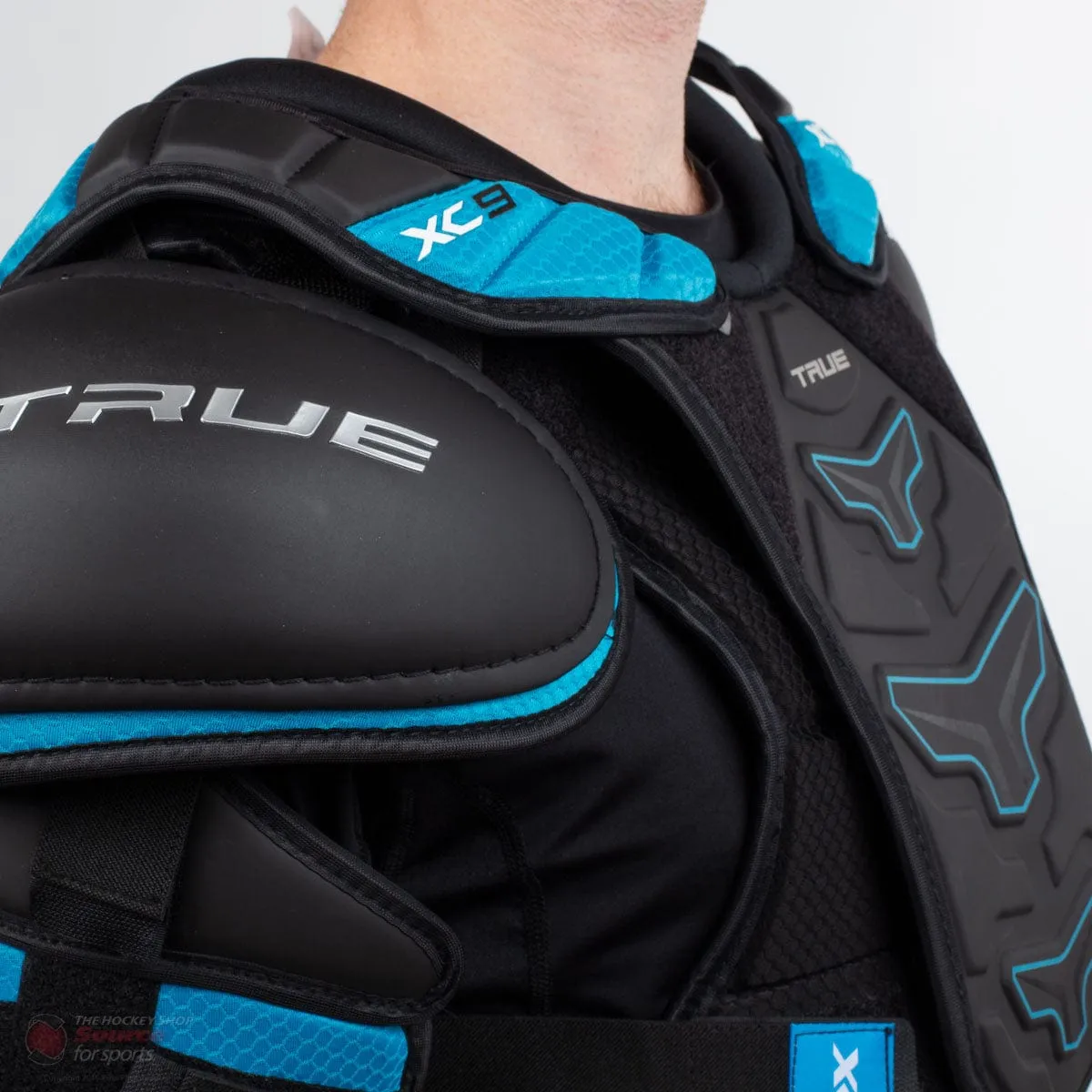 TRUE XC9 Junior Hockey Shoulder Pads