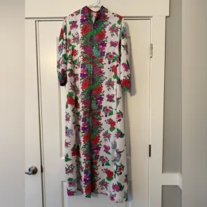 VTG Peck and Peck Robe Floral Zippered