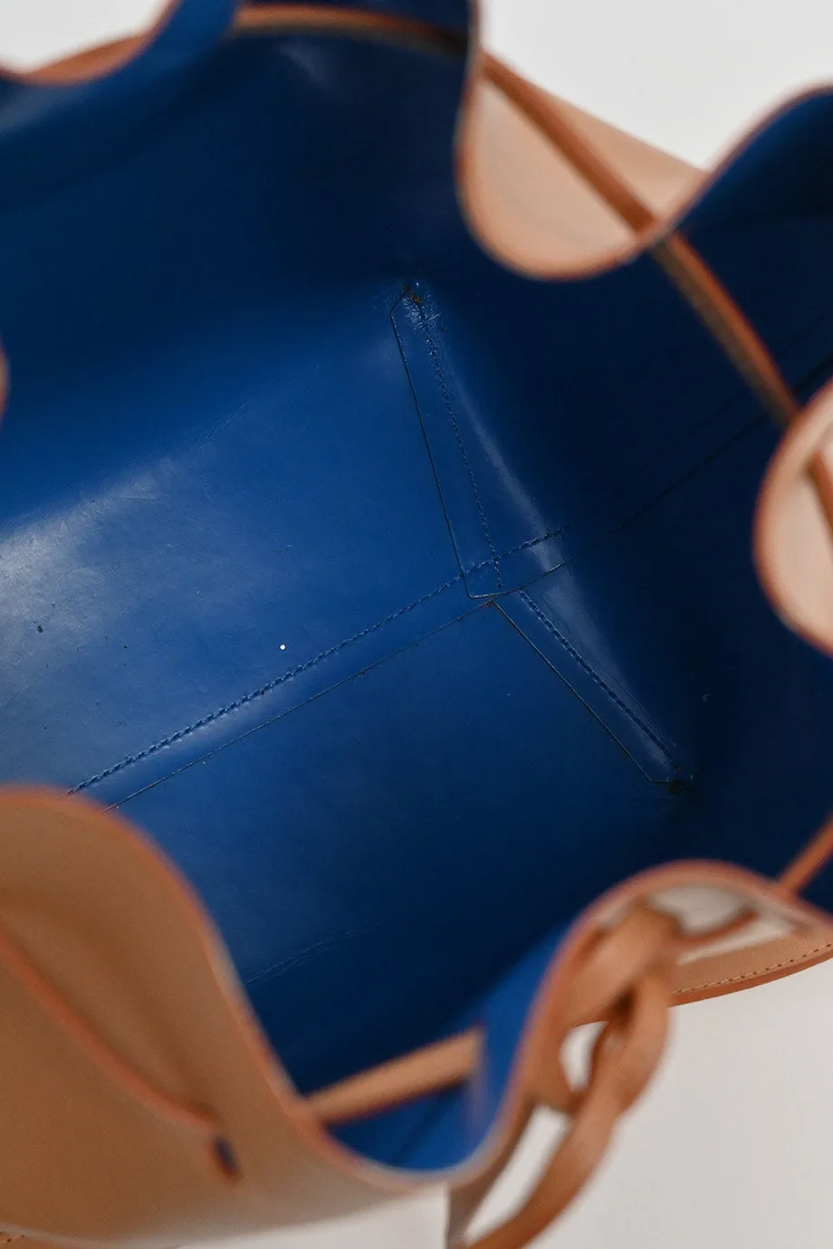 [WB5636] Mansur Gavriel | Cross-Body Bag