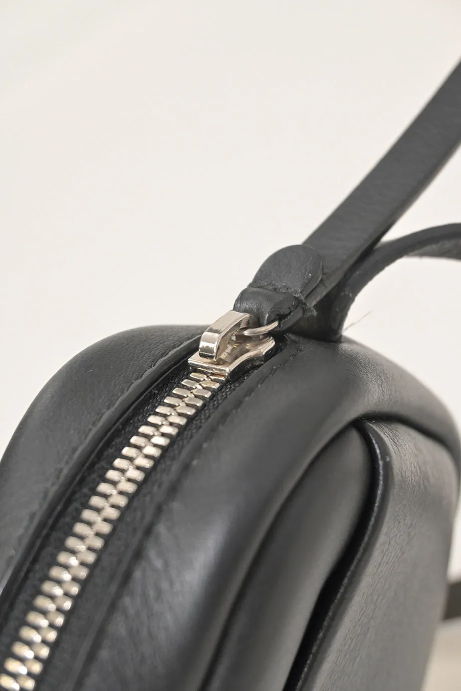 [WB6663] Balenciaga | Cross-Body Bag